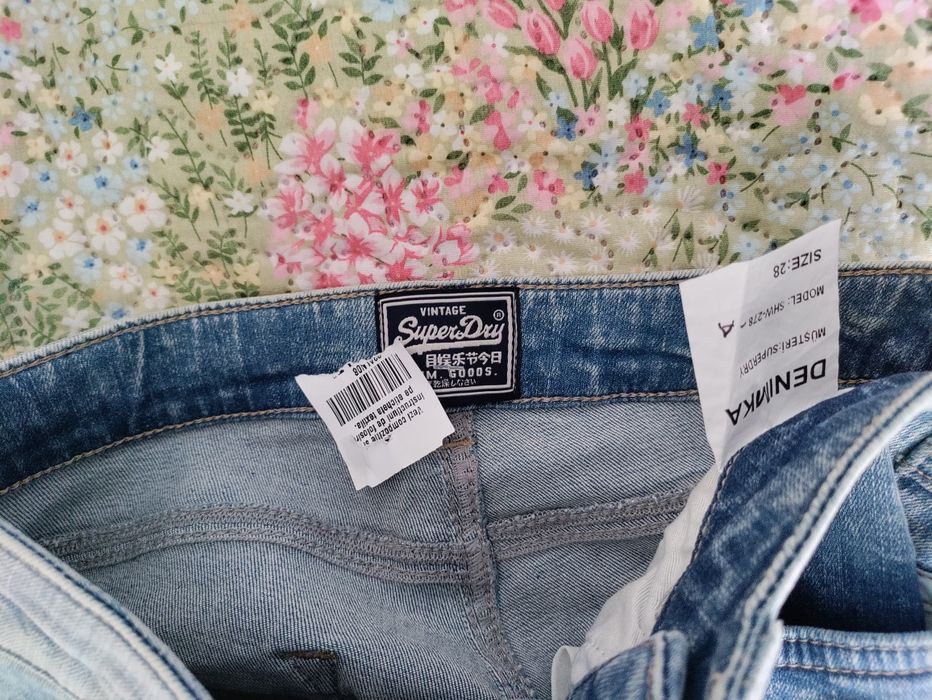 Blugi pantaloni dama  Superdry noi XS