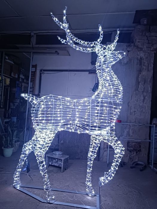 Светящиеся  фигура оленя