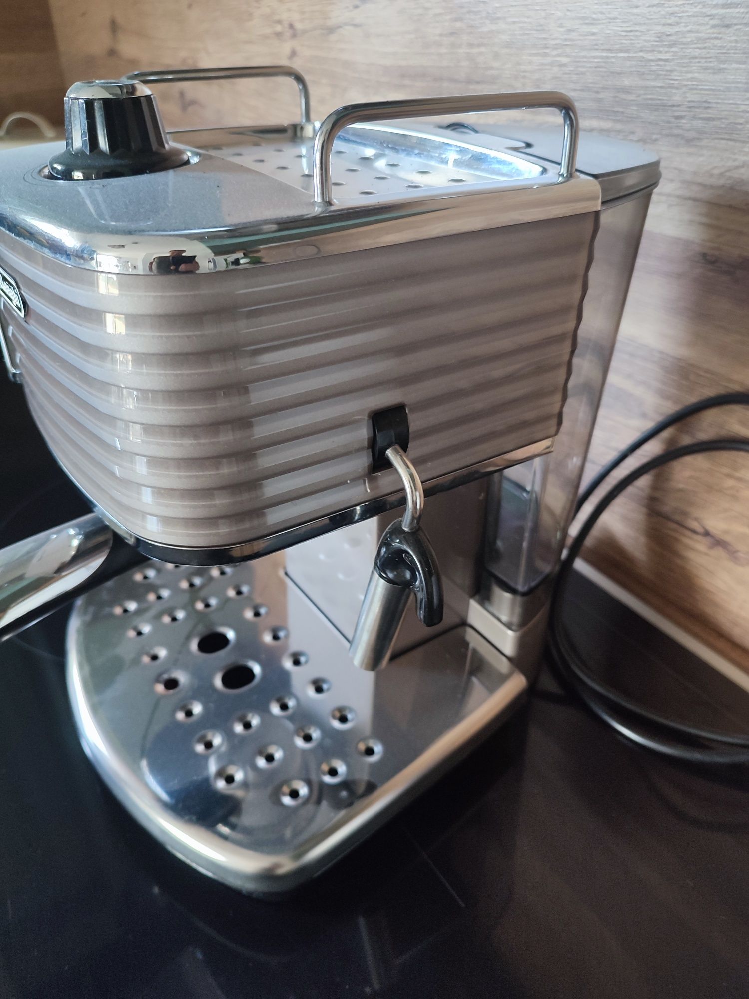Espressor DeLonghi aparat cafea