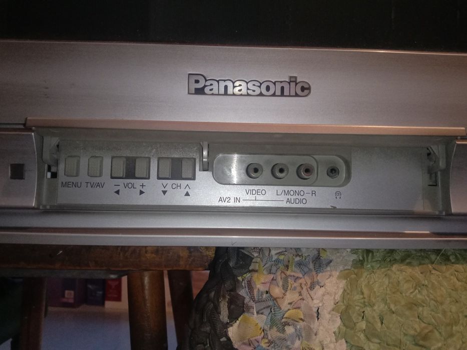 Продается цветной телевизор Panasonic