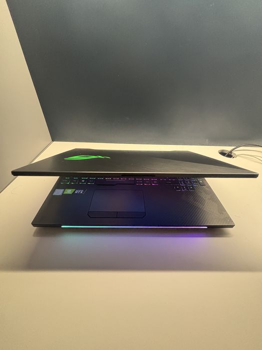 Laptop gaming asus rog strix