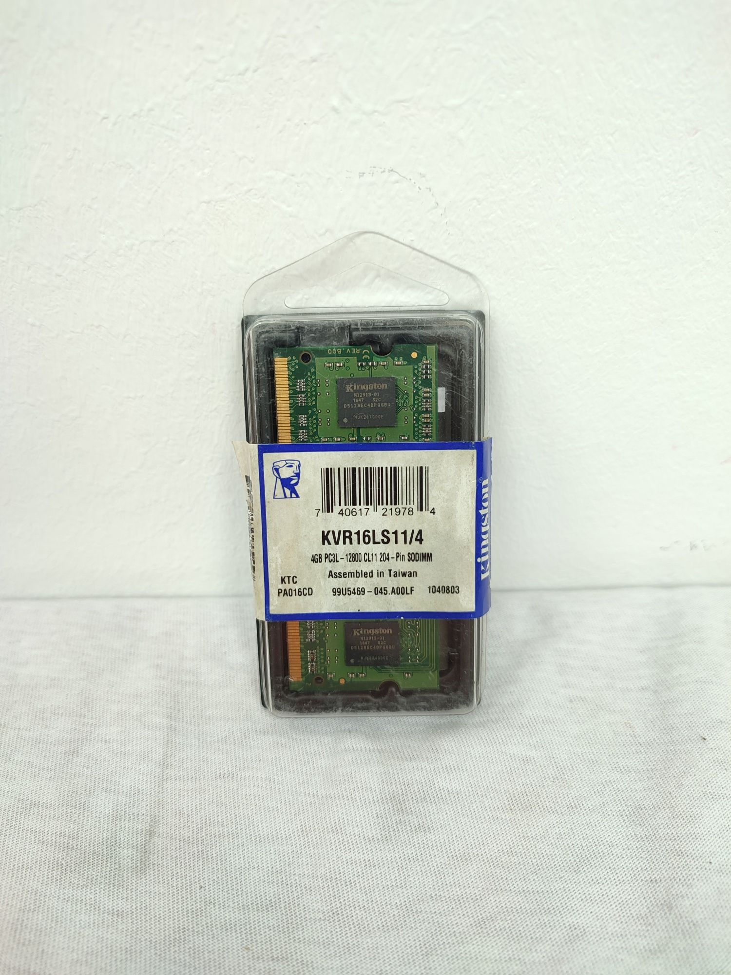 Memorie RAM 4GB DDR3 [Nouă & Nefolosită]