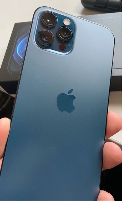 Обменяю Iphone 12 pro max