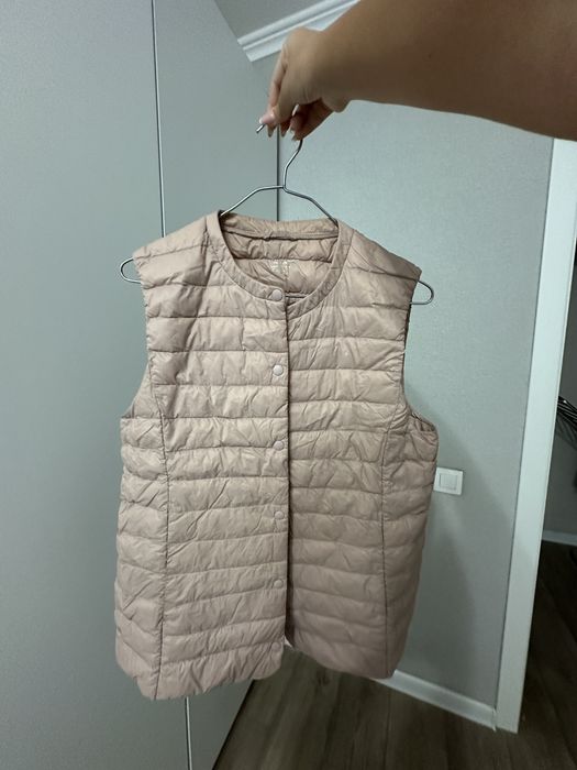 Продам жилет женский