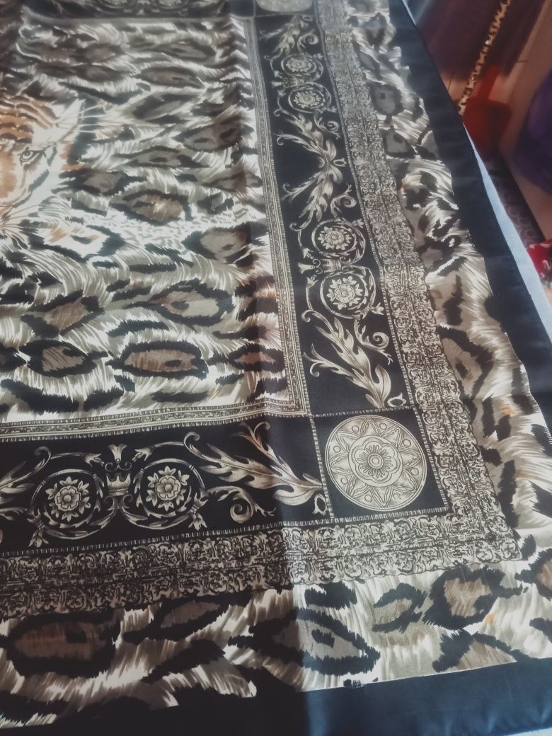 Eșarfă tip batic