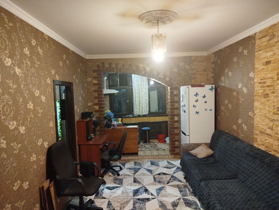 Продам квартиру 2 ком переделано в 3 ком