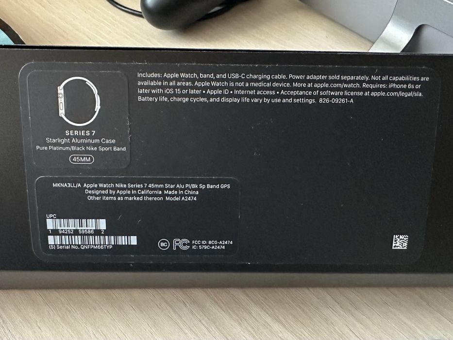 Apple Watch Series 7 Nike Edition 45 mm Starlight