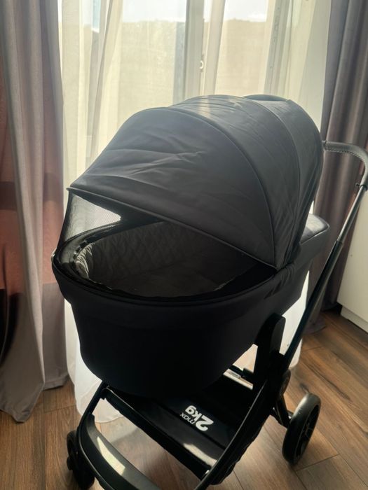 Продам детскую коляску