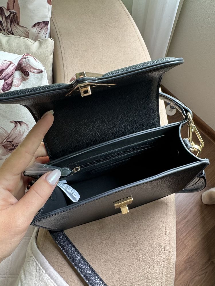 Чанта за рамо Valentino от еко кожа с капаче