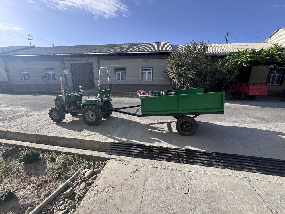 Mini traktor yangi sotiladi