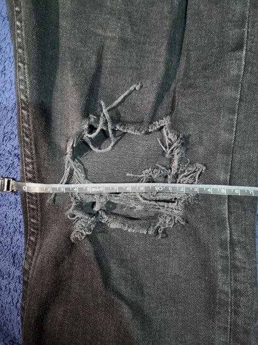 Blugi Rupți Bershka