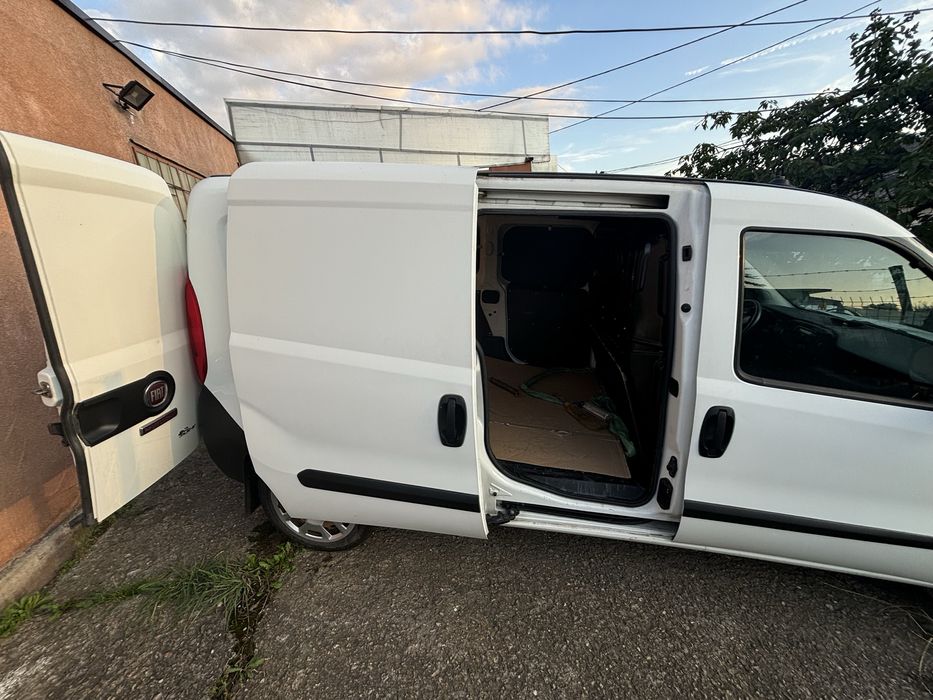 Transport marfă | Mutări | Colectare și debarasare | Fiat Doblo Maxi