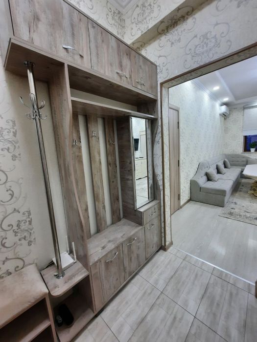 Метро Ойбек ул.Чехова 3/6/8 ориентир кафе "Bon" и "B&B"