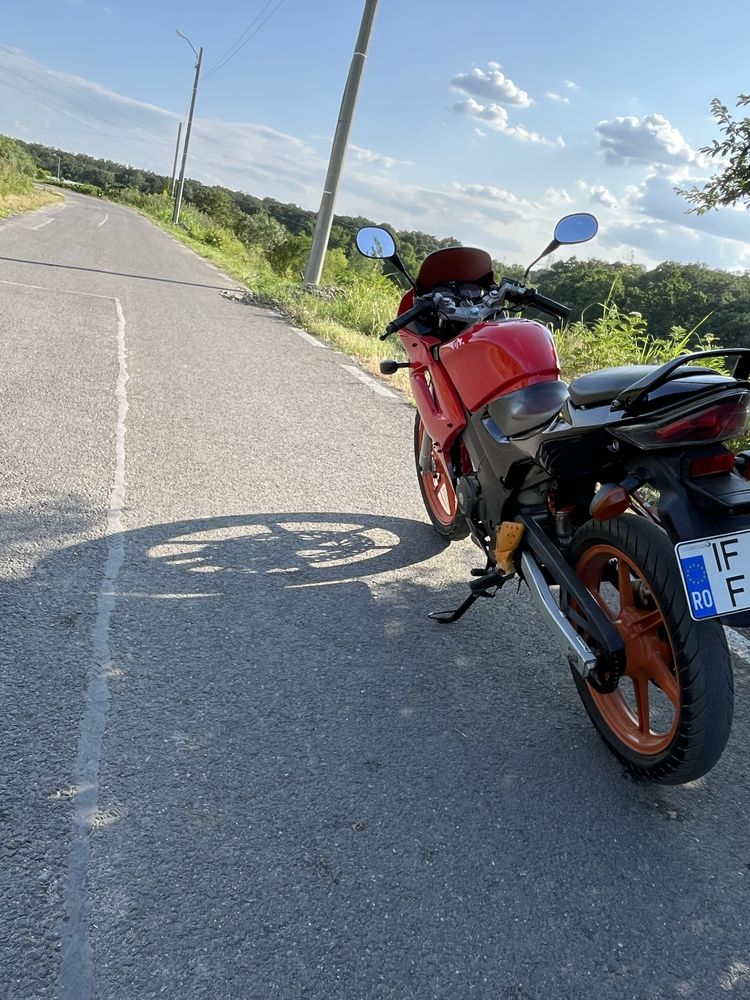 Honda CBR 125cc -R