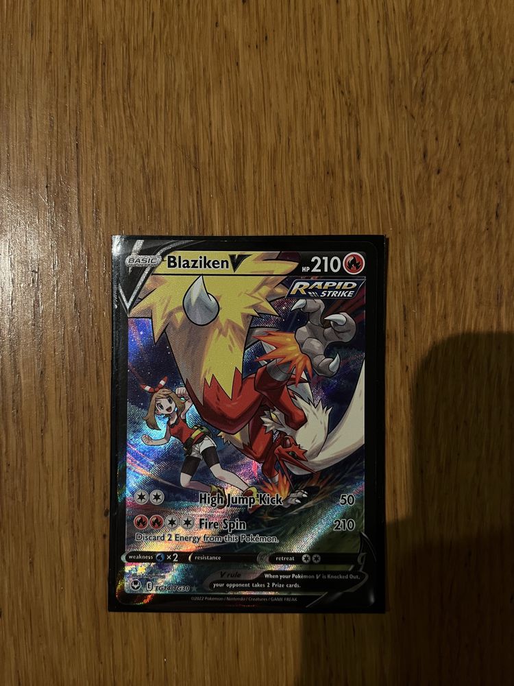 Pokemon карти в изрядно състояние
