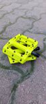 Pedale platform Nylon Scada pe rulmenti, galben fluo