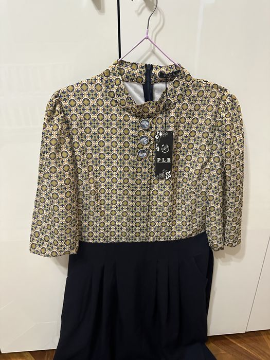 Продам платья разные