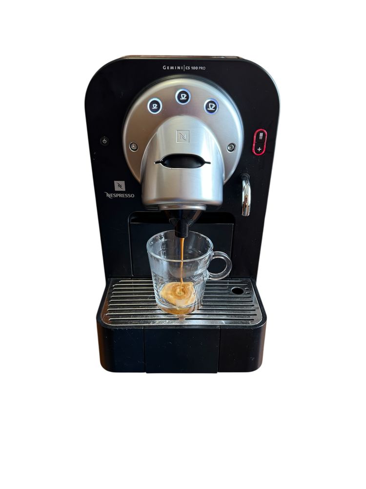 Espresor Nespresso Gemini CS100 Pro – Stare Excelentă + Cadou