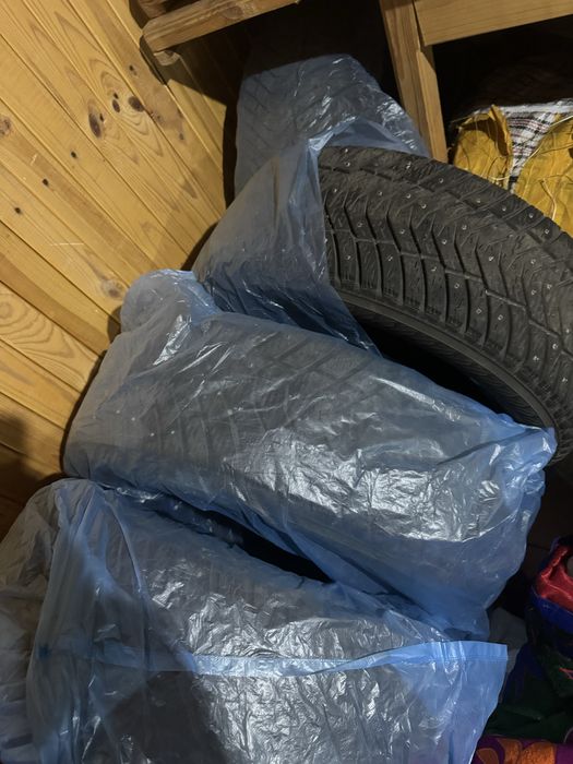 215 55 R17 зимняя резина комплект yokohama ice guard