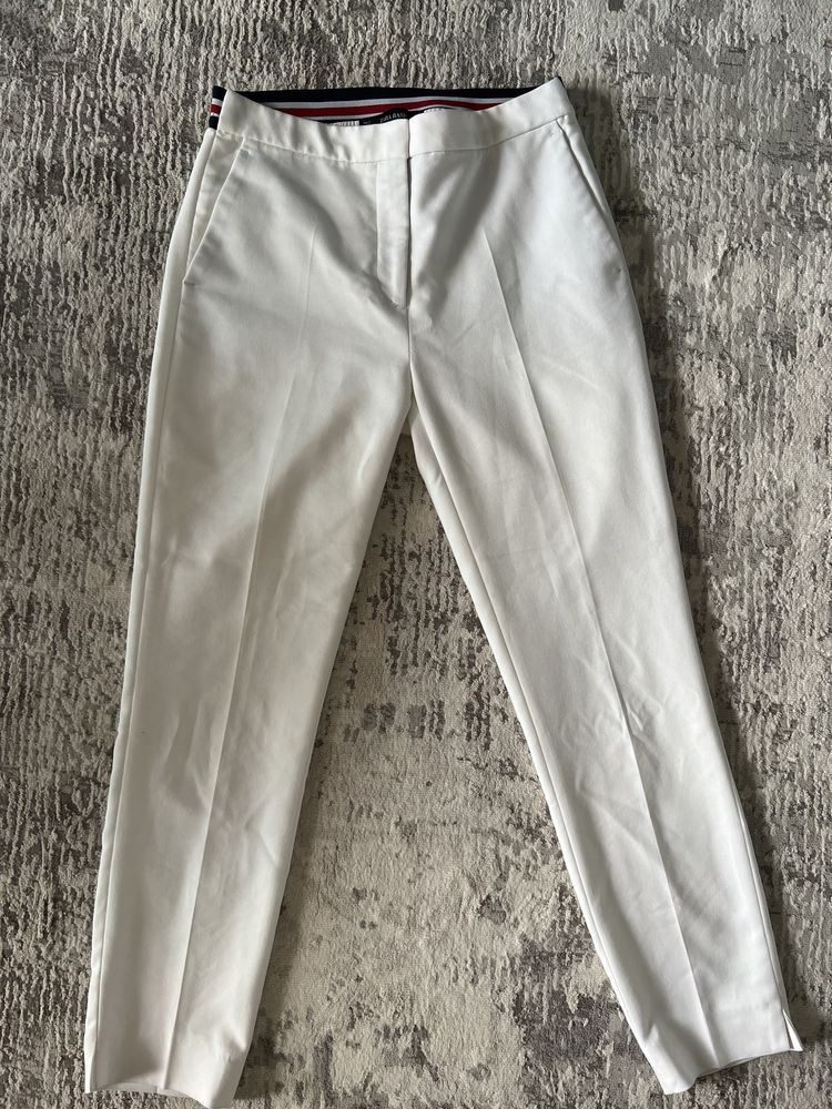 Pantaloni jogger zara masura S