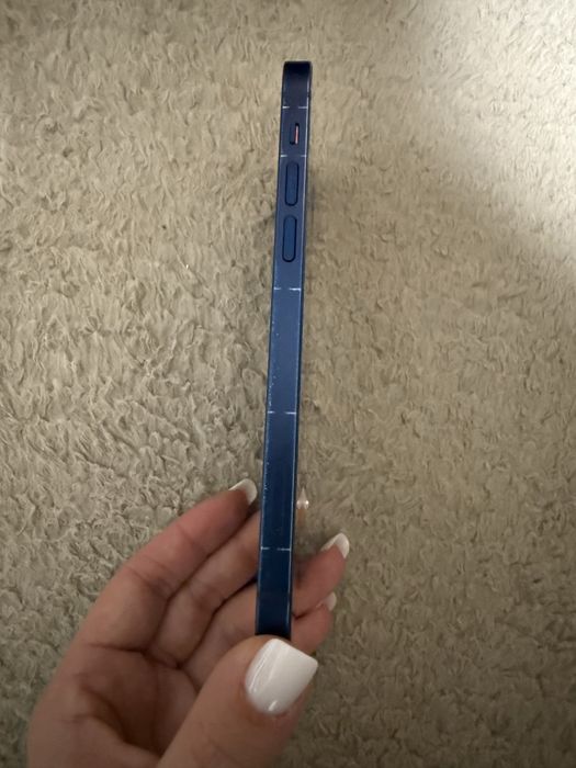 Iphone 12, 64g, procent baterie 82%, garanție flip pana in 11.2026