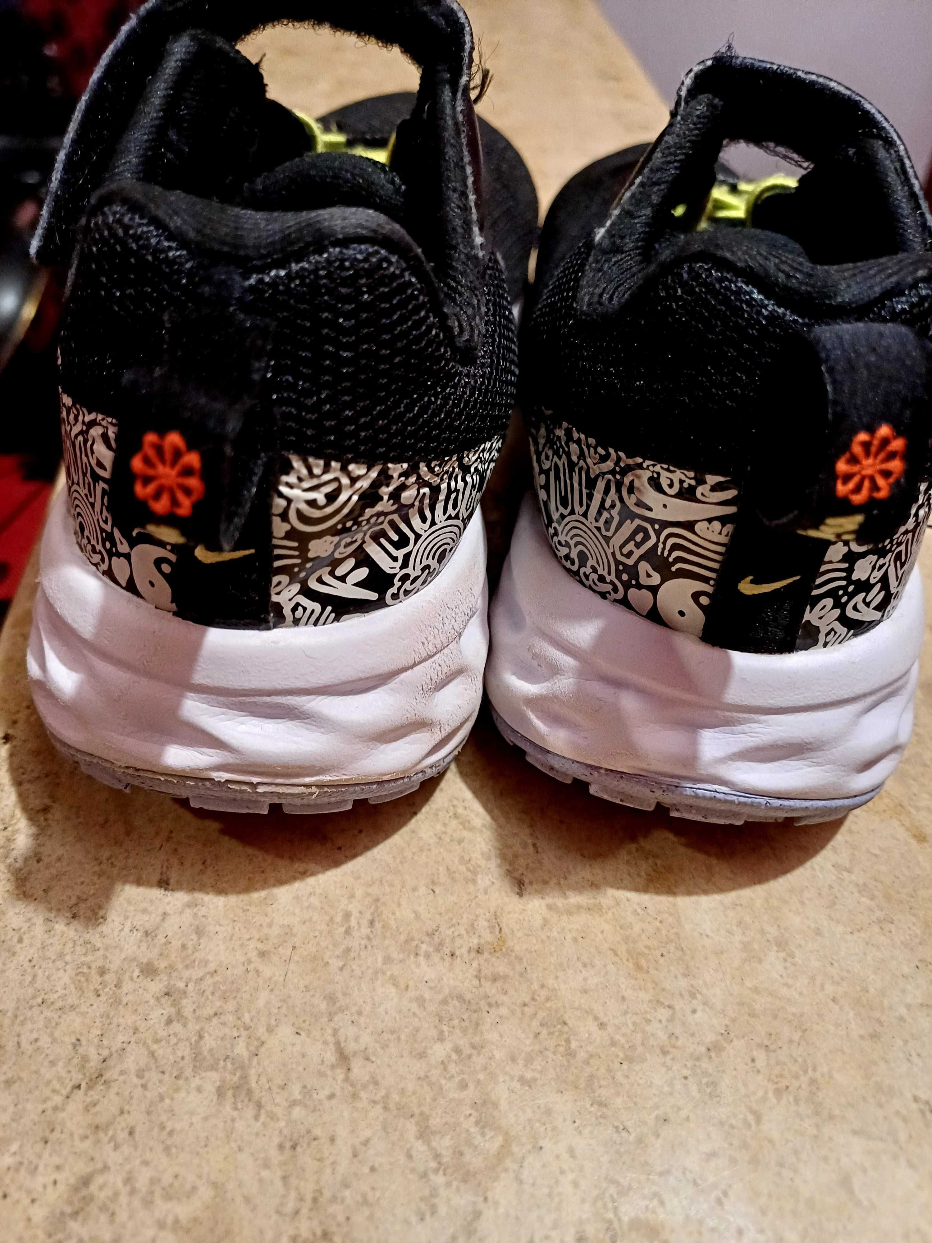 Два чифта детски маратонки, Nike, 100 % оригинални,  Номер 27 и 29