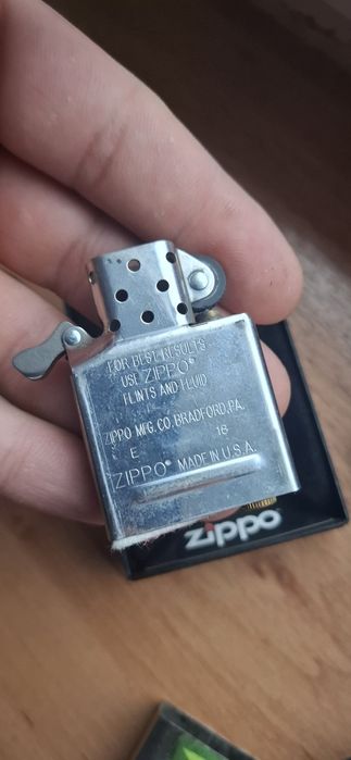 Bricheta zippo noua
