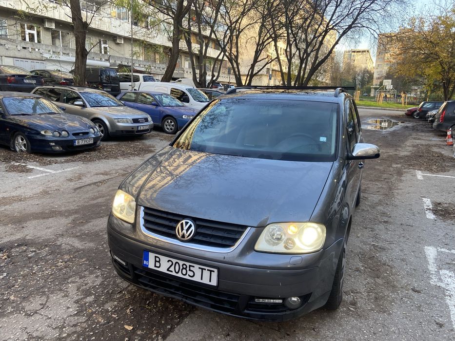 VW Touran 2.0 140кс