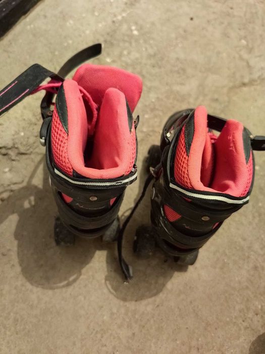 Vând o pereche de de role 2 IN 1 Nextreme, marime ajustabila (38-41)