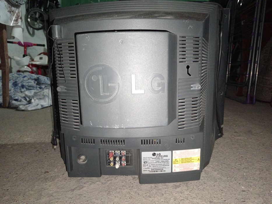 LG televizor продам