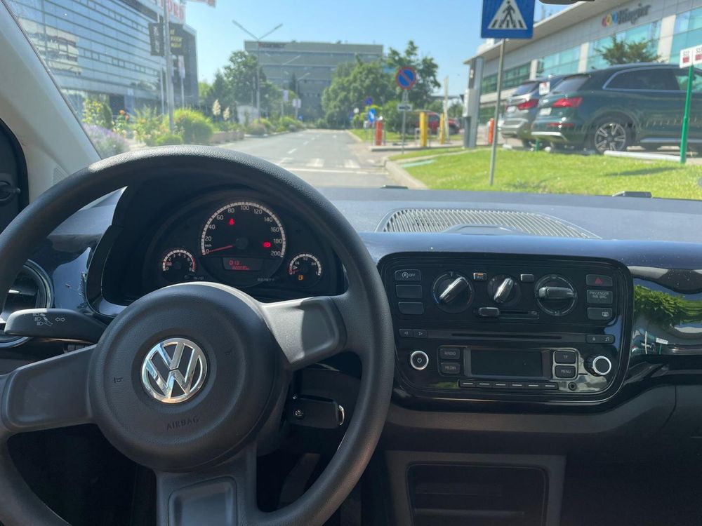 Volkswagen Up! 1.0 Benzină, 2013