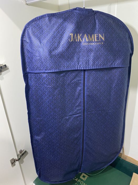 Продается костюм