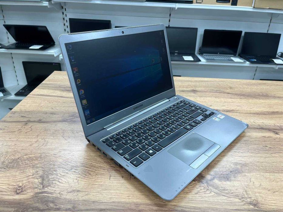 Для офисных работ SAMSUNG NP535 Amd A6/ОЗУ 4/SSD 128