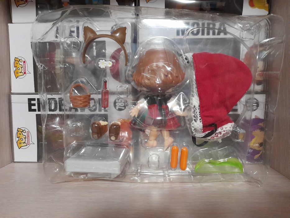 Figurina Articulata Red Riding Hood - Scufita Rosie, Cutie