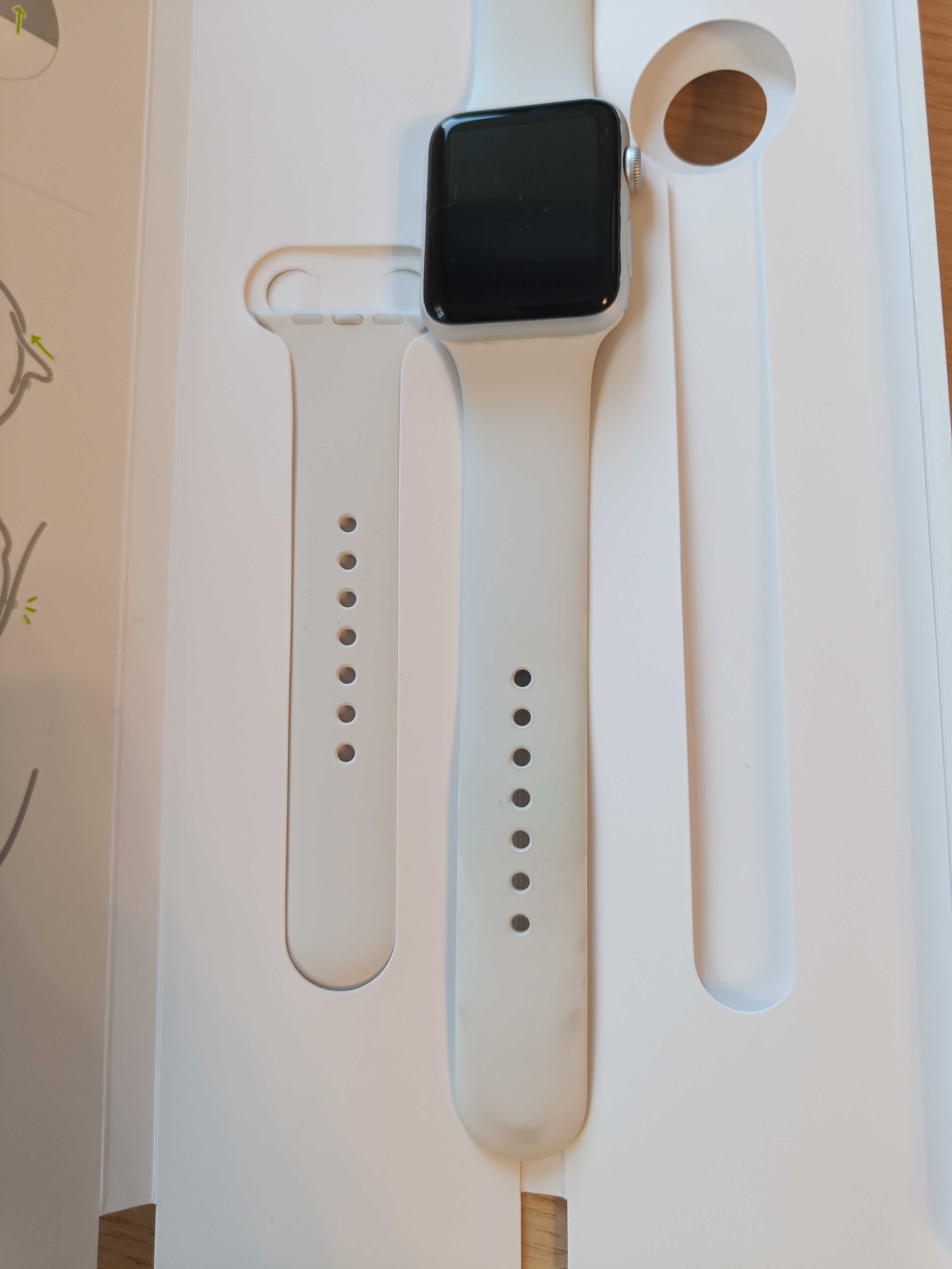 Apple Watch 3 с ново стъкло, пълен комплект
