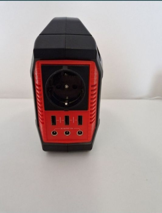 Vând Powerbank ReVolt 
Preț 450 Ron .
Este in stare