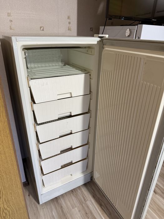 Фризер работи без проблем.