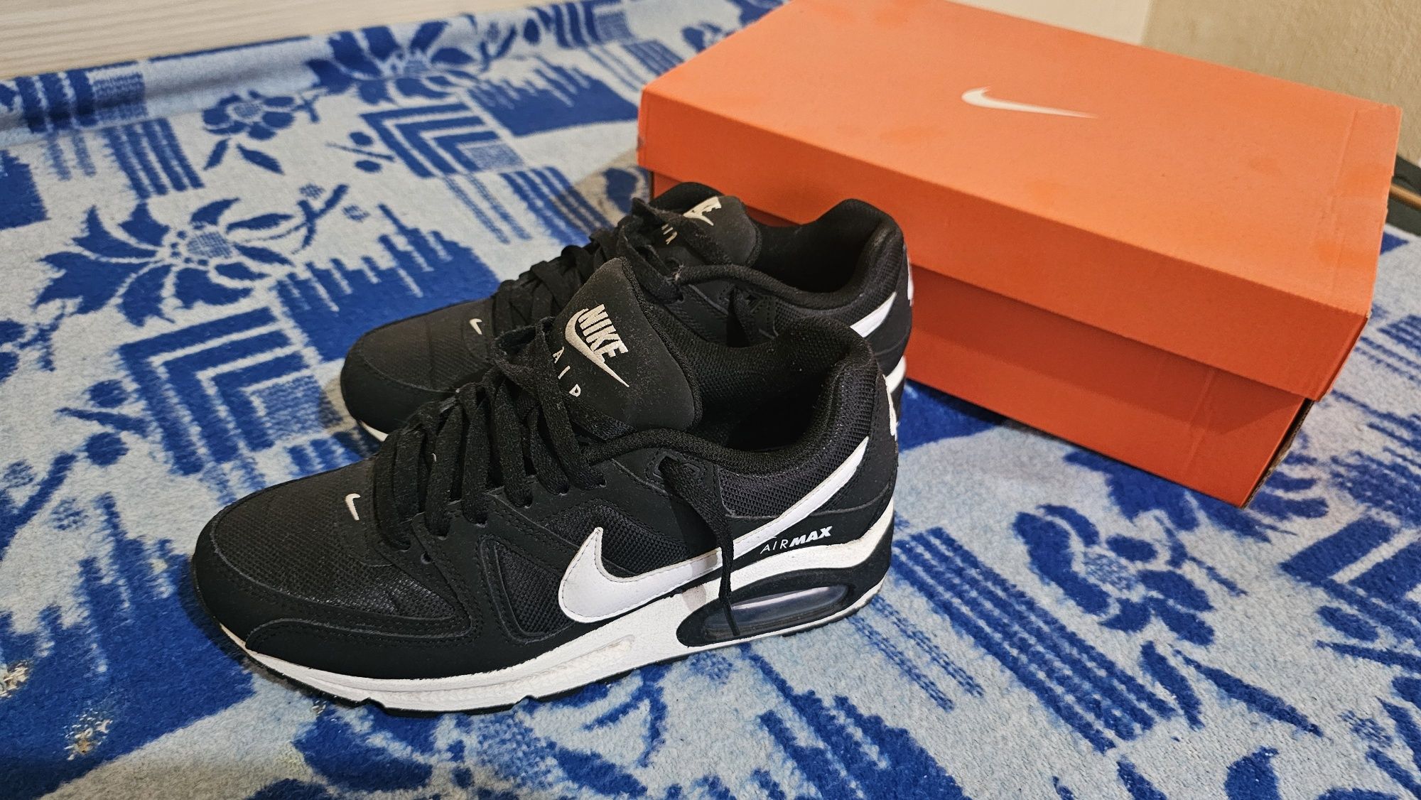 Маратонки NIKE Air Max Command