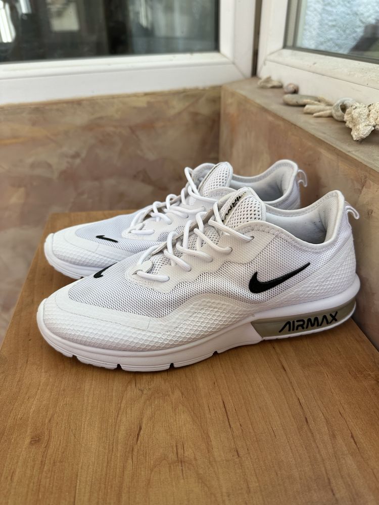 Маратонки nike