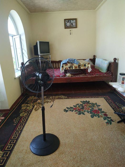 Продается готовый дом с земельным участком.