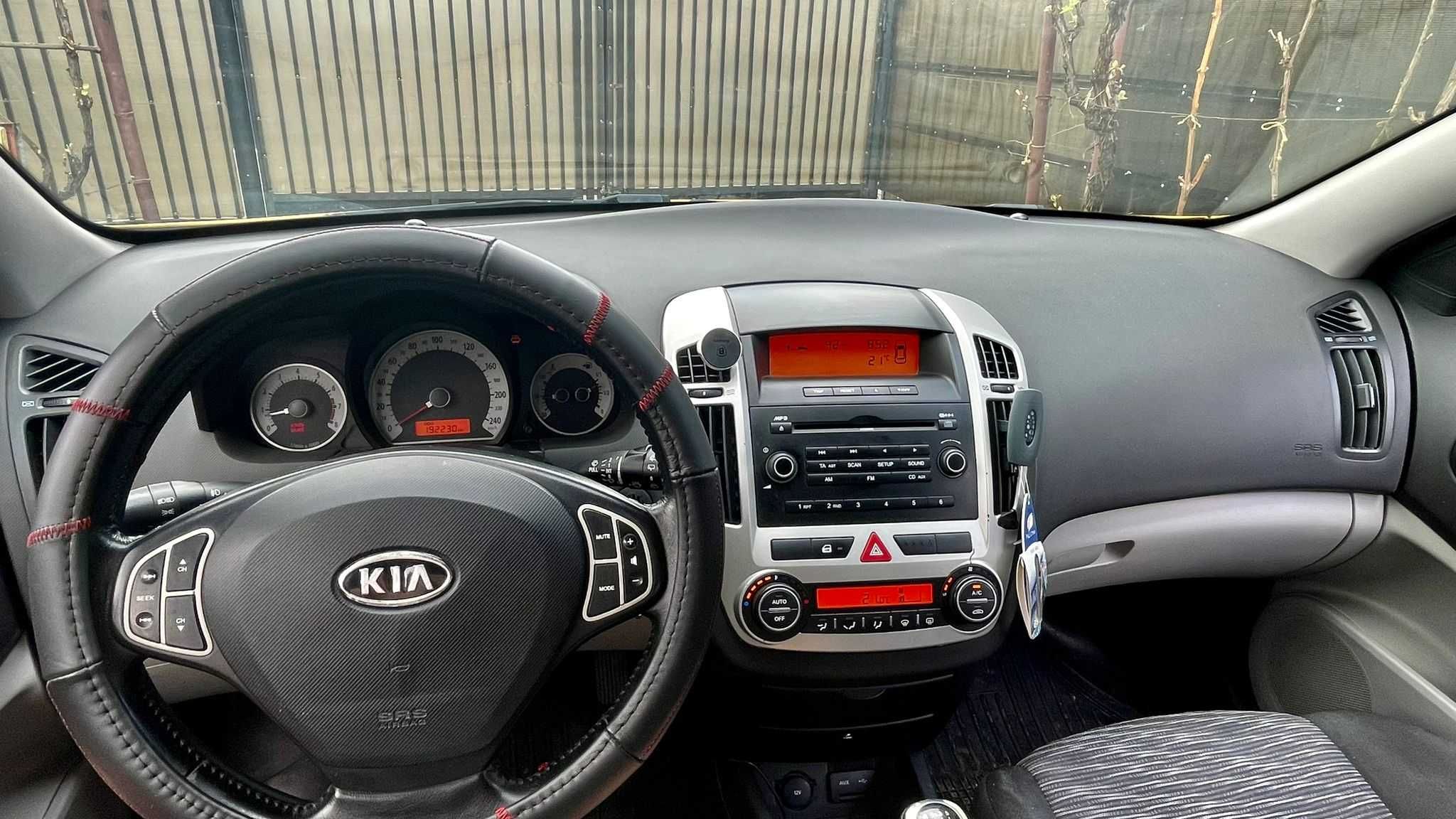 KIA CEED 2008 1.6 Benzina + cauciucuri iarna