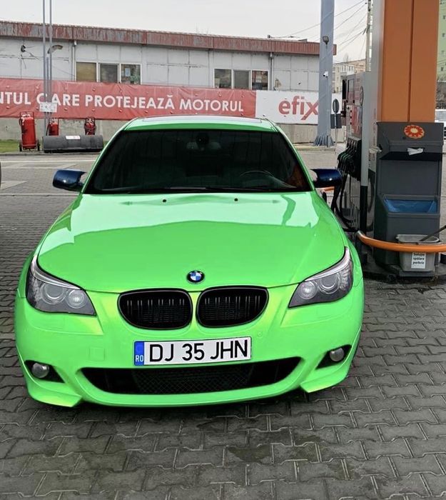 Set Capace Oglinzi Carcase BMW E60 E61 Batman M4 cu colt