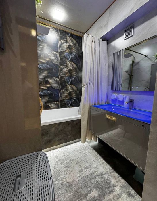 Продается квартира 4/1/4 на Ц-6 87м2 ремонт мебел иехника