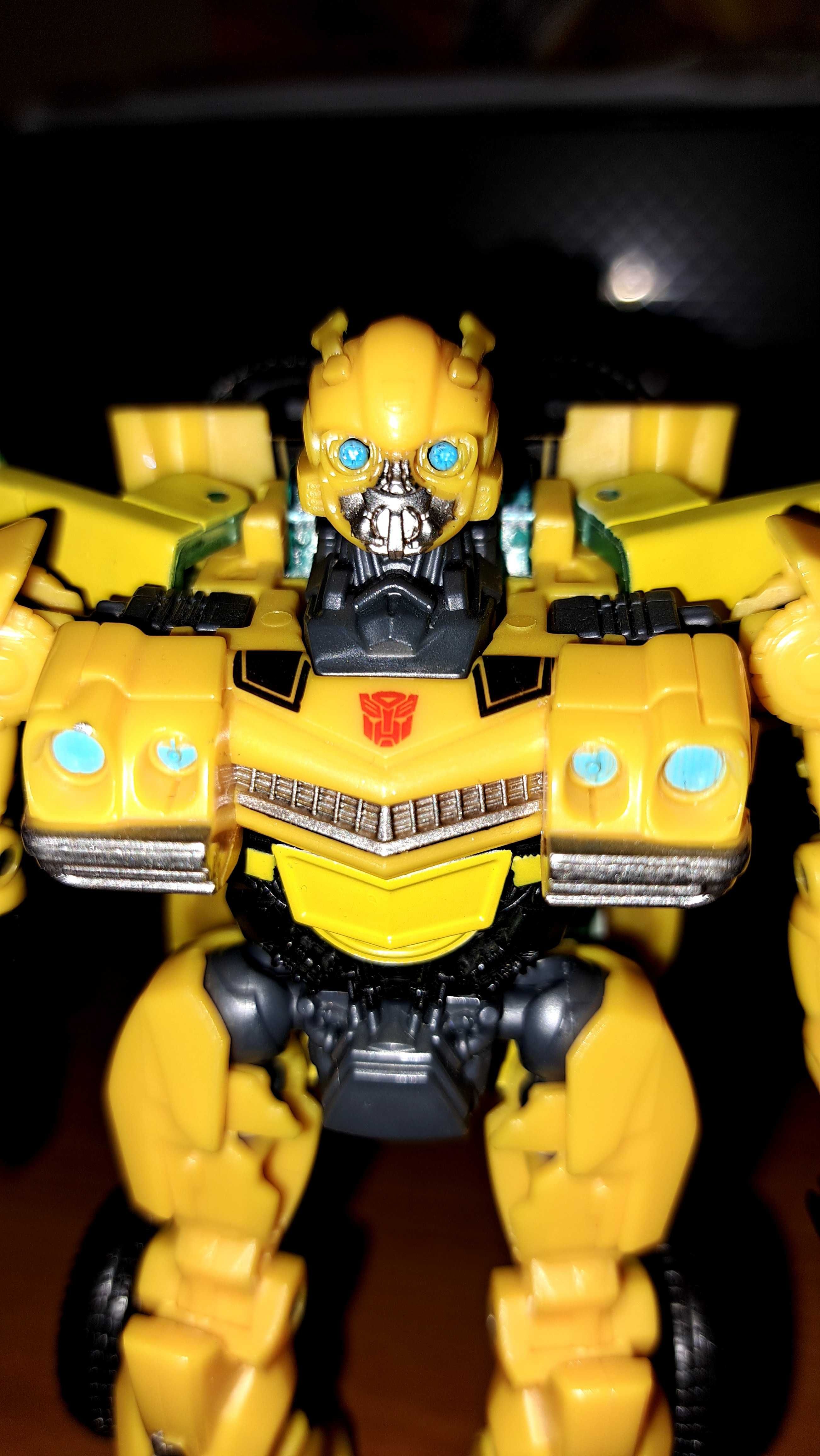 Figurina transformers bumblebee originală studio series rise oftb