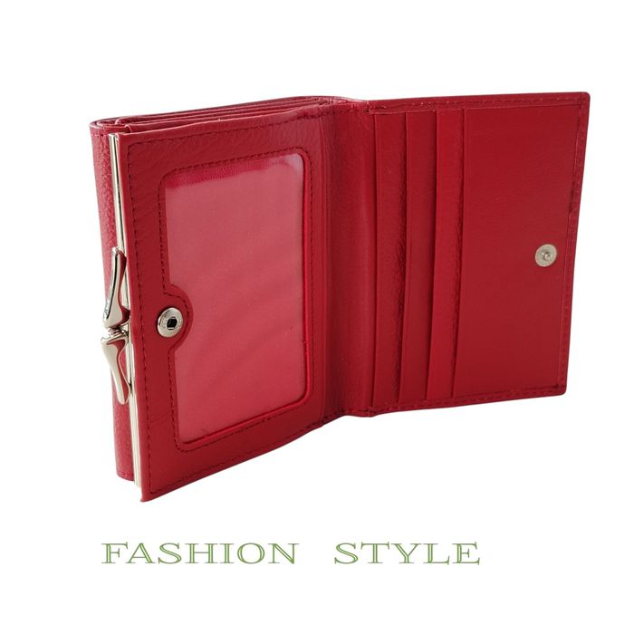 Дамски портфейл от естествена кожа