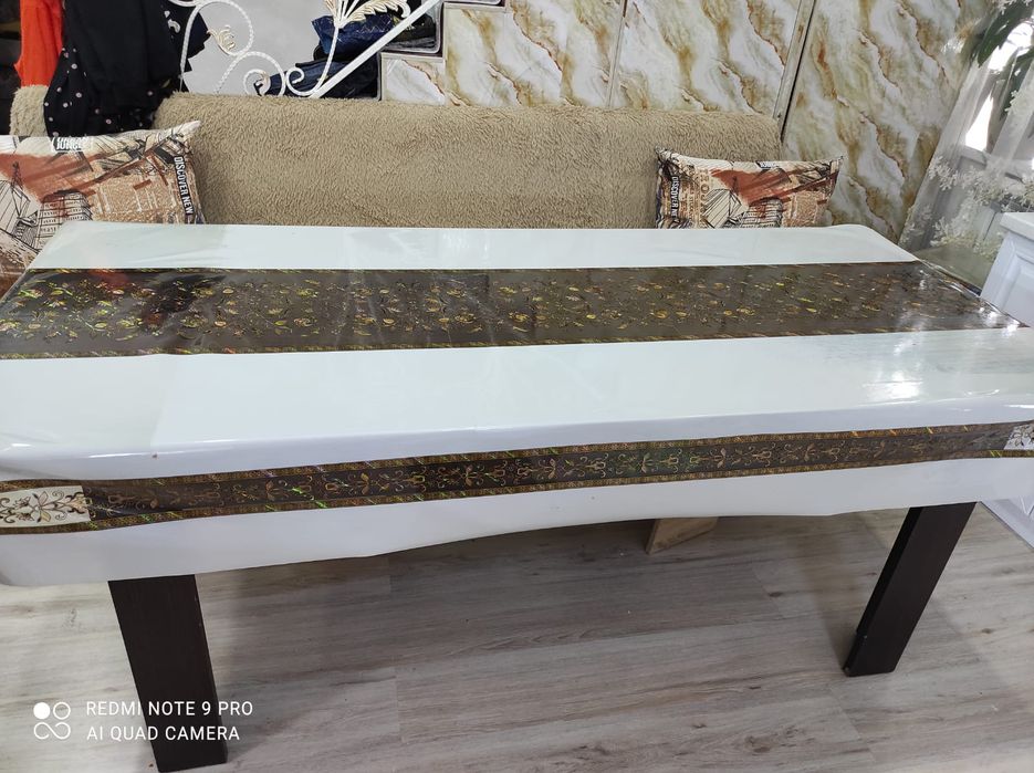 Кухонный или гостиный стол