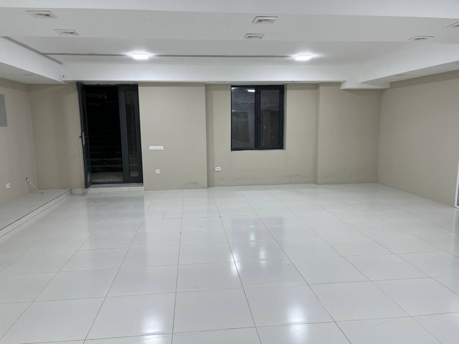 Srochna Arendaga Beriladi 174m2