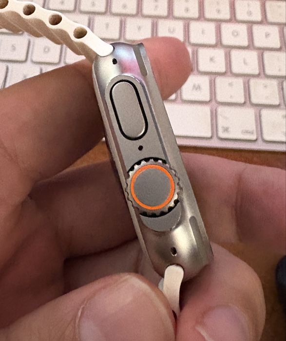 Apple Watch Ultra 2 Titanium