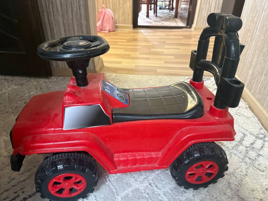 Машинки б/у в хорошем состоянии