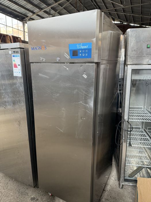 Професионален хладилник